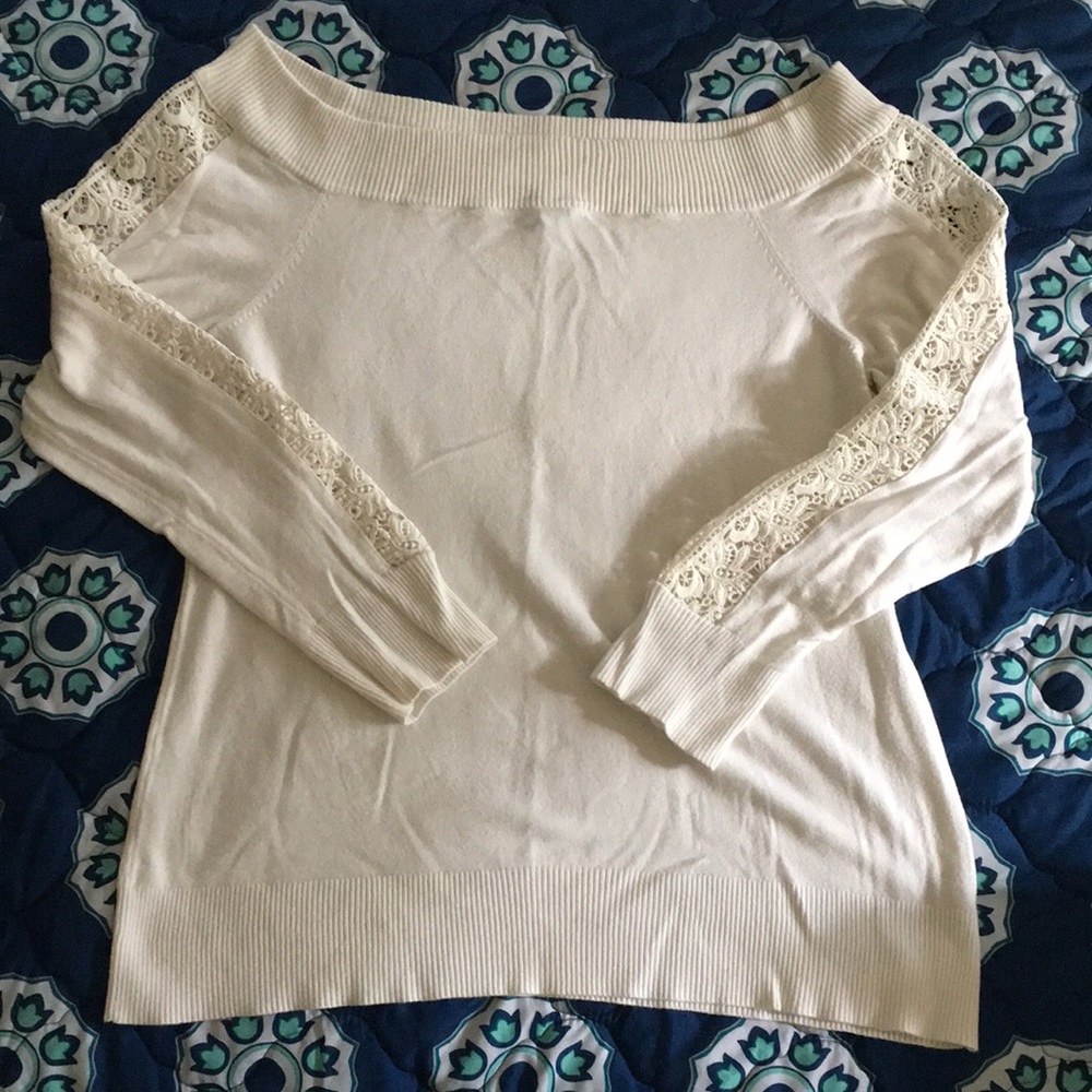 Women’s sweater